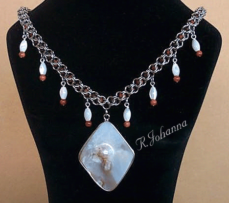 goldstone pearl shell chainmaille necklace